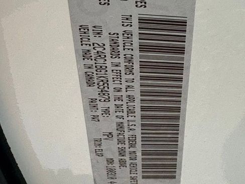 Used 2019 Chrysler Pacifica Touring-L FWD image 18