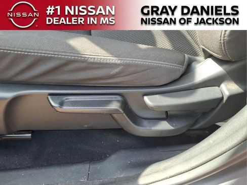 Used 2022 Honda HR-V EX image 12