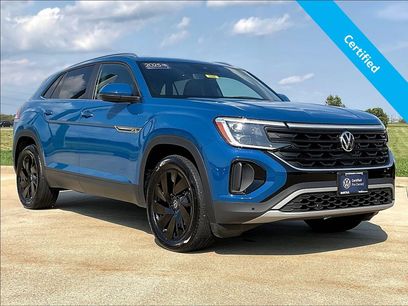Certified 2025 Volkswagen Atlas Cross Sport SE w/ Panoramic Sunroof Package