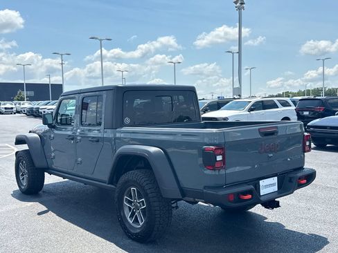 Used 2026 Jeep Gladiator Mojave AWD/4WD image 5