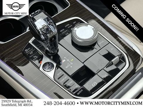 Used 2021 BMW X7 M50i w/ Executive Package image 38