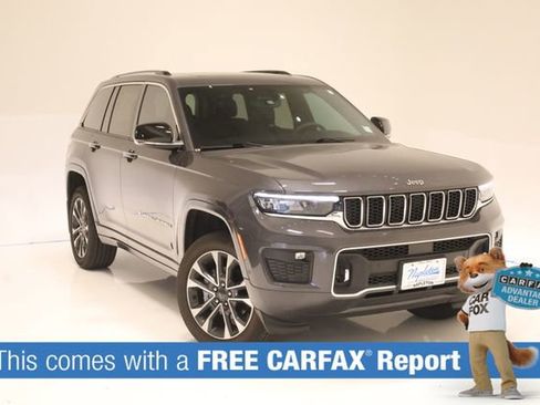 Used 2023 Jeep Grand Cherokee Overland AWD/4WD image 2