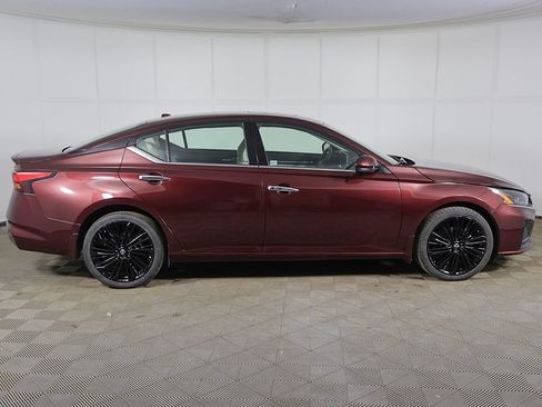 Used 2023 Nissan Altima 2.5 SL AWD/4WD image 15