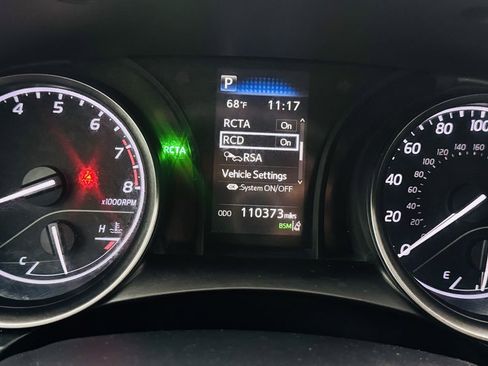 Used 2021 Toyota Camry SE image 34