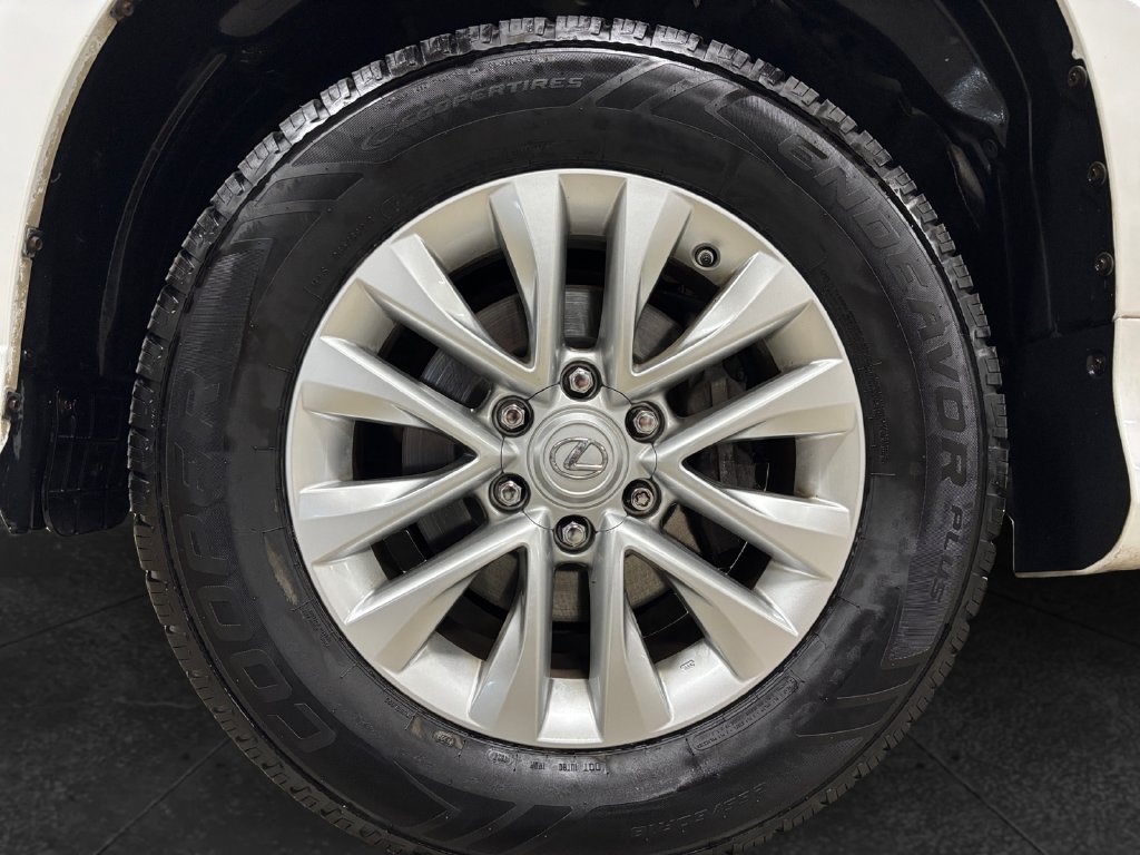 Used 2019 Lexus GX 460 Premium w/ Premium Package AWD/4WD image 9