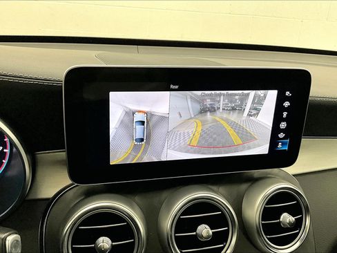 Certified 2023 Mercedes-Benz GLC 300 White image 29