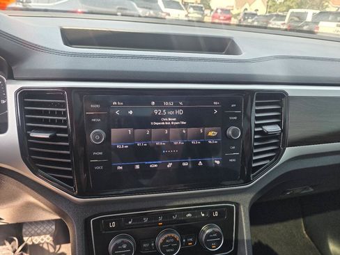 Used 2022 Volkswagen Atlas SE AWD/4WD image 16