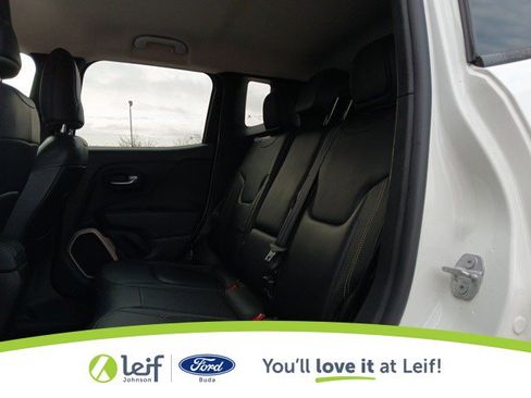 Used 2015 Jeep Renegade Limited image 12