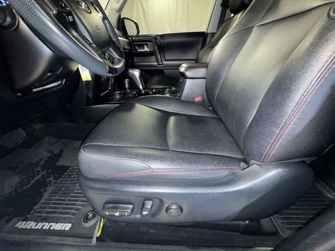 Used 2018 Toyota 4Runner TRD Off-Road Premium w/ Wilderness Package image 17