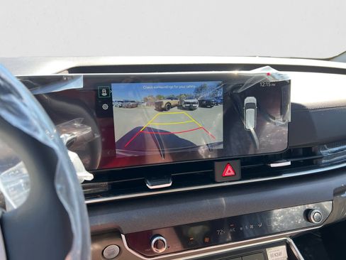 New 2026 Kia Carnival EX image 21