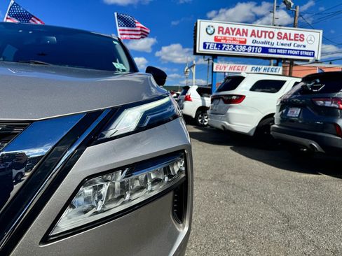 Used 2022 Nissan Rogue Platinum w/ Head-Up Display Package image 9