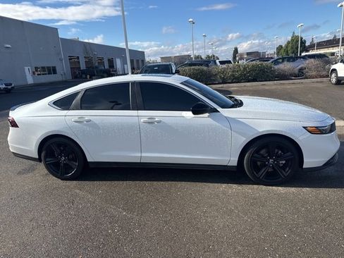 Used 2023 Honda Accord Sport image 6