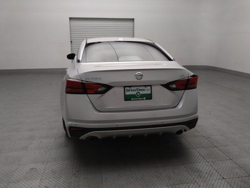 Used 2019 Nissan Altima 2.5 SL FWD image 6