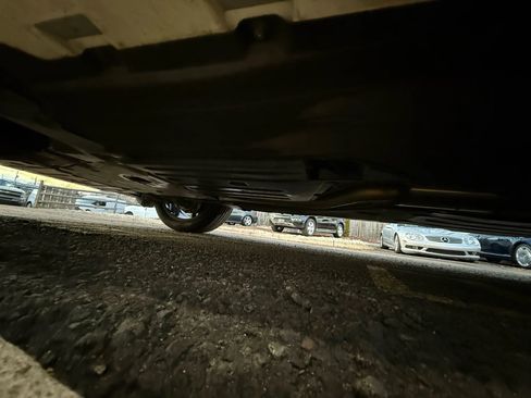 Used 2021 BMW X7 xDrive40i w/ M Sport Package image 29