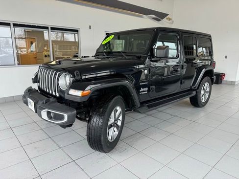 Used 2021 Jeep Wrangler Unlimited Sahara w/ Uconnect 4C Nav & Sound Group image 3