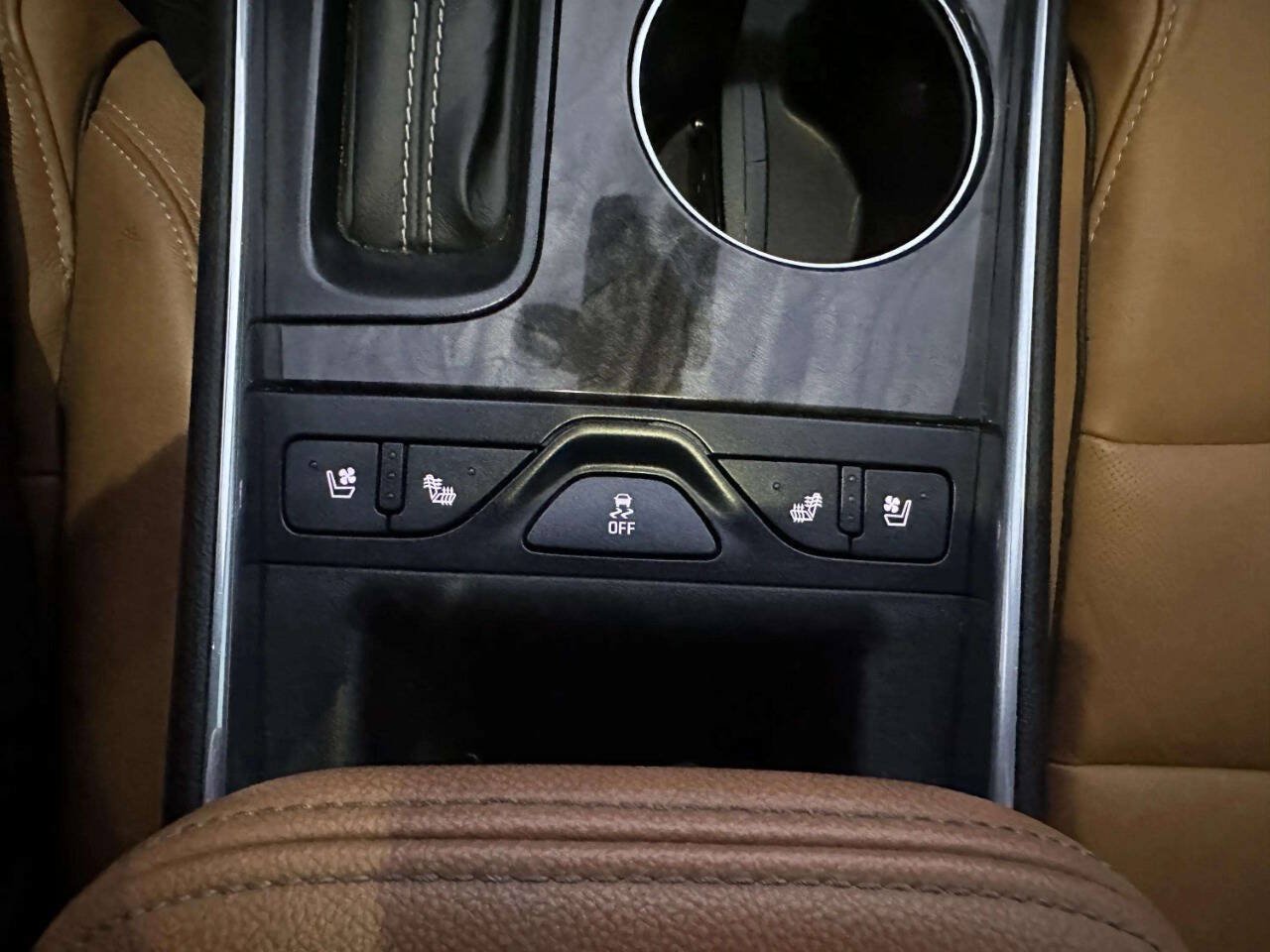 Used 2015 Chevrolet Impala LTZ FWD image 33