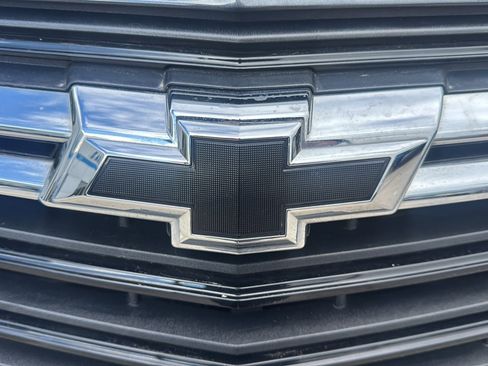 Used 2023 Chevrolet Equinox LT image 40