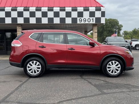 Used 2016 Nissan Rogue S FWD image 8