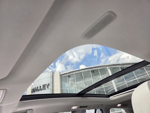 Certified 2024 Toyota Grand Highlander XLE image 17