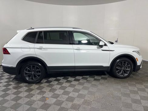 Used 2022 Volkswagen Tiguan SE AWD/4WD image 7