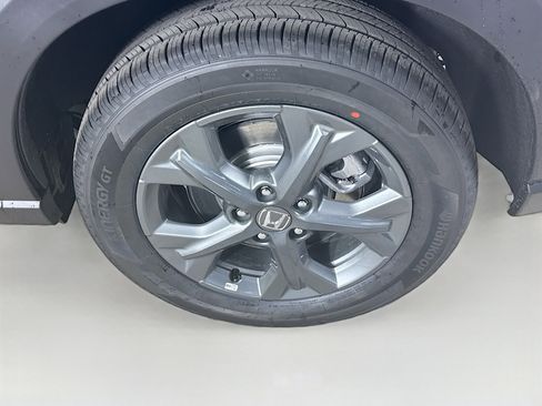 New 2026 Honda HR-V LX image 35