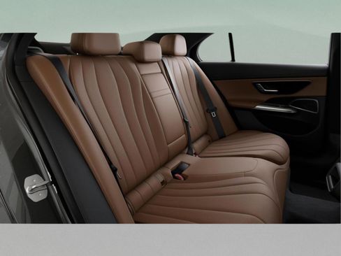 New 2026 Mercedes-Benz E 350 4MATIC Sedan image 43