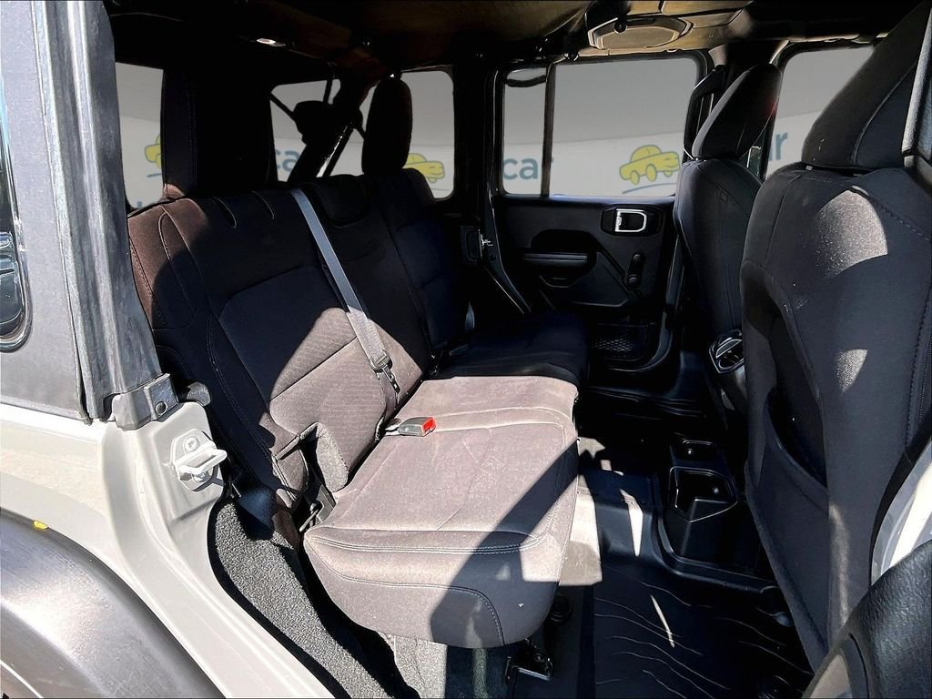 Used 2022 Jeep Wrangler Unlimited Sport AWD/4WD image 16