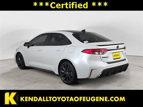 Certified 2023 Toyota Corolla SE image 3