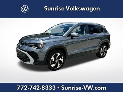 New 2025 Volkswagen Taos SE