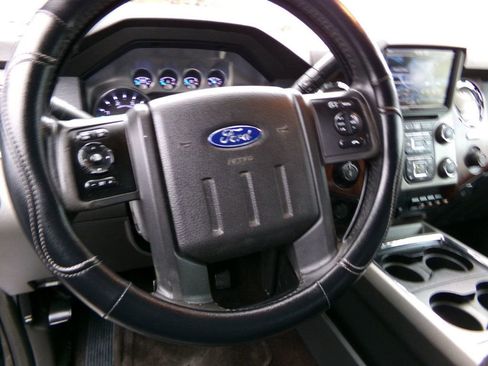 Used 2014 Ford F350 Lariat w/ Lariat Interior Package image 11