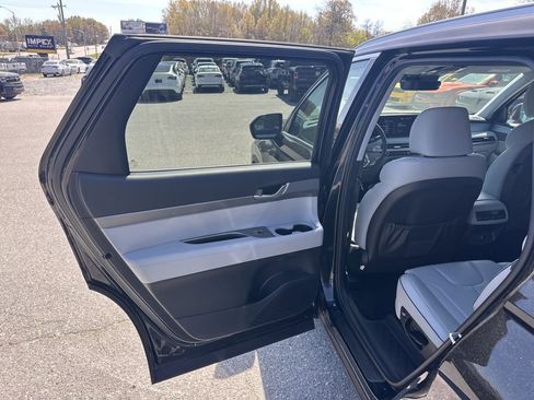 Used 2025 Hyundai Palisade SEL image 27