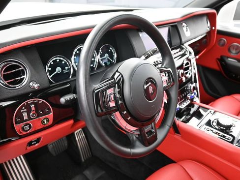Certified 2019 Rolls-Royce Cullinan AWD/4WD image 17