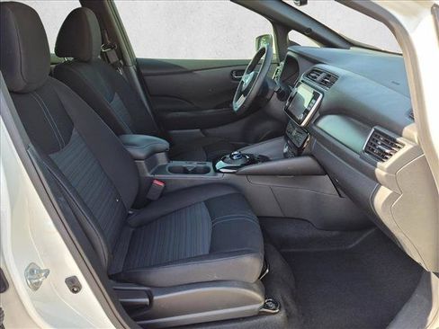 Used 2021 Nissan Leaf SV w/ SV Technology Package FWD image 20