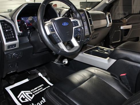 Used 2019 Ford F250 Lariat w/ Lariat Ultimate Package image 14