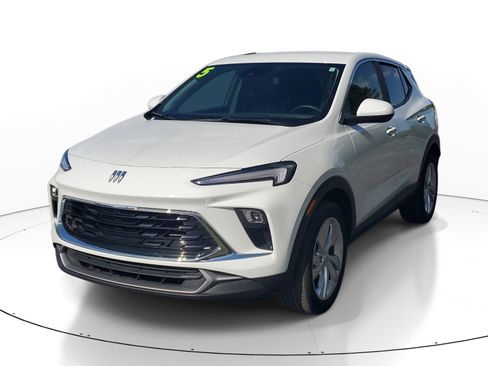 Used 2025 Buick Encore GX Preferred image 3