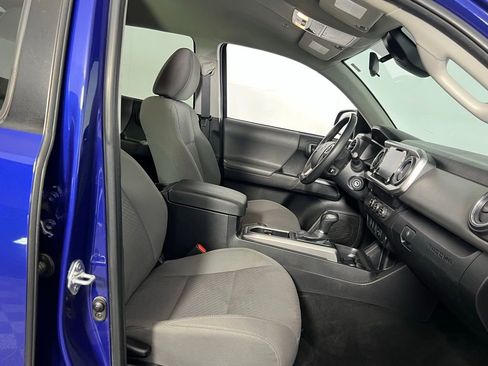 Used 2023 Toyota Tacoma SR image 29