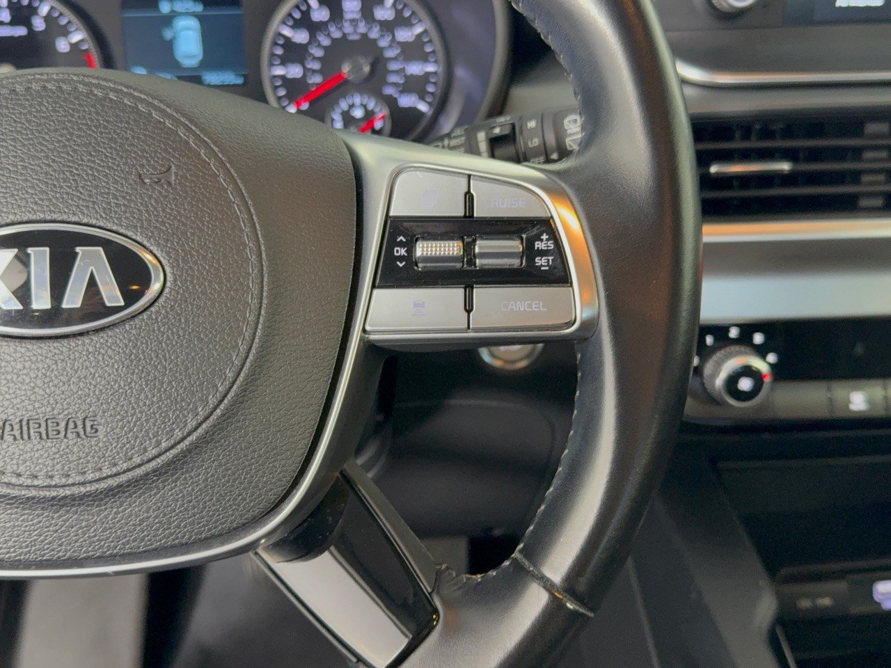 Used 2021 Kia Telluride LX AWD/4WD image 19