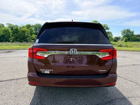Used 2018 Honda Odyssey Touring image 4
