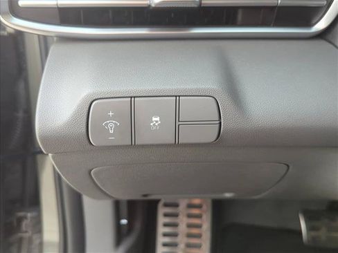 Used 2025 Hyundai Elantra Sport FWD image 10