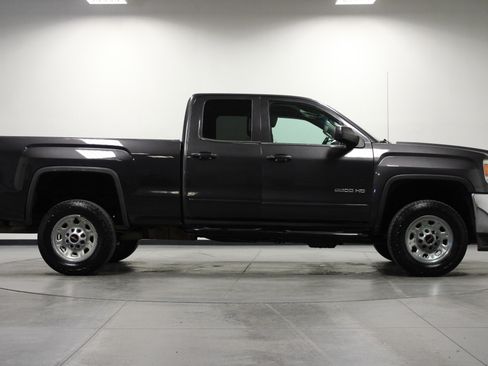 Used 2015 GMC Sierra 2500 SLE AWD/4WD image 3