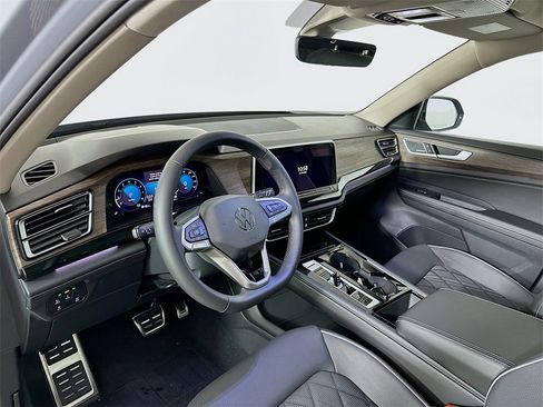 New 2026 Volkswagen Atlas SEL Premium R-Line image 10