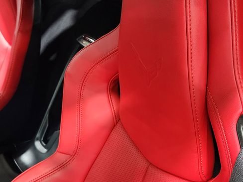 Used 2025 Chevrolet Corvette Z06 image 32