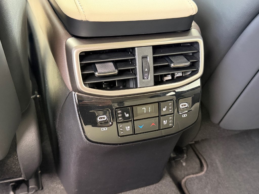 Used 2024 Lexus RX 350 AWD w/ Convenience Package image 27
