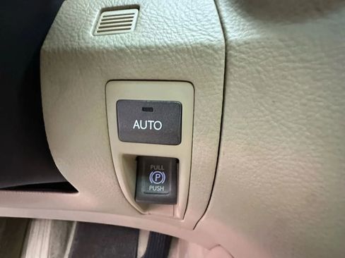 Used 2009 Lexus LS 460 AWD image 19