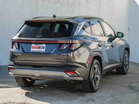Used 2026 Hyundai Tucson SEL FWD image 4