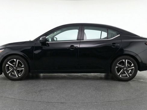 Used 2025 Nissan Sentra SV FWD image 5