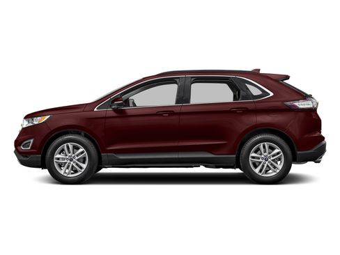 Used 2017 Ford Edge Titanium w/ Technology Package FWD image 3