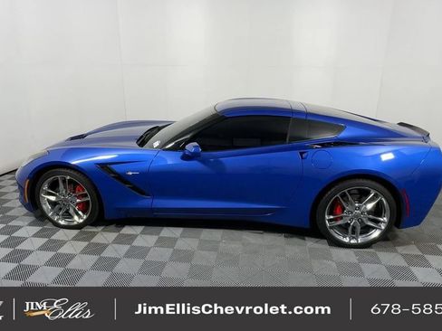 Used 2019 Chevrolet Corvette Stingray Coupe w/ 1LT image 6