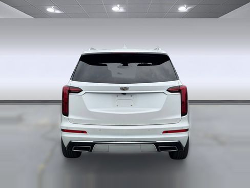 Used 2021 Cadillac XT6 Premium Luxury AWD/4WD image 7