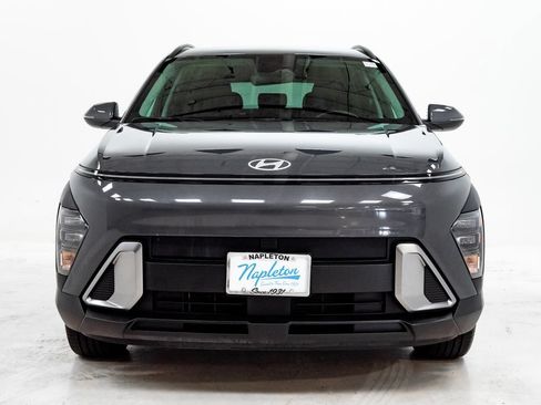 Used 2025 Hyundai Kona SEL FWD image 4